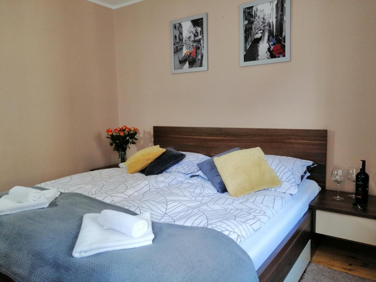 Cicha Przystan Apartament Starowka Apartment Kolobrzeg Ngoại thất bức ảnh